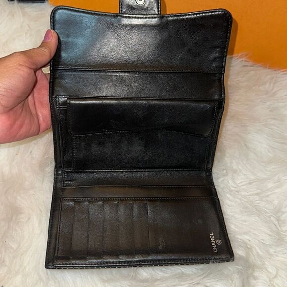 Chanel Flap Wallet - Picture 8 of 16
